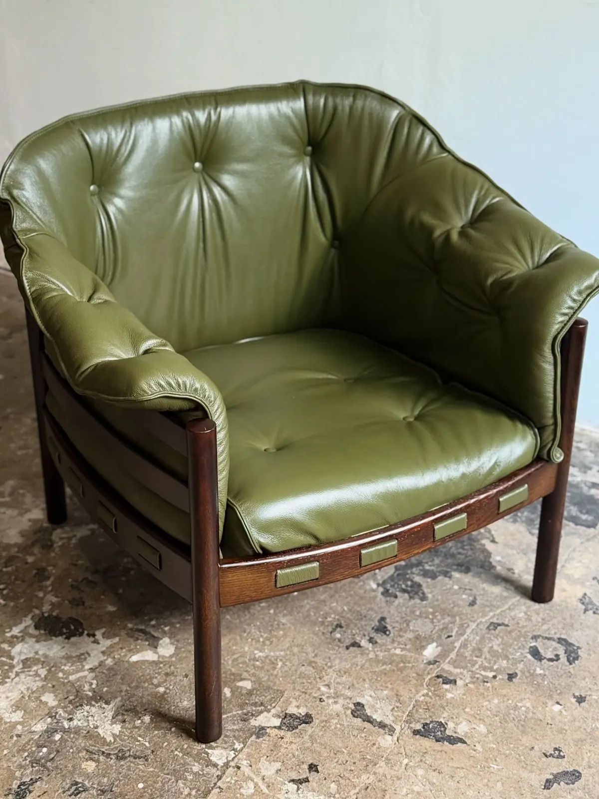 Poltrona Arne Norell, pelle verde — 8