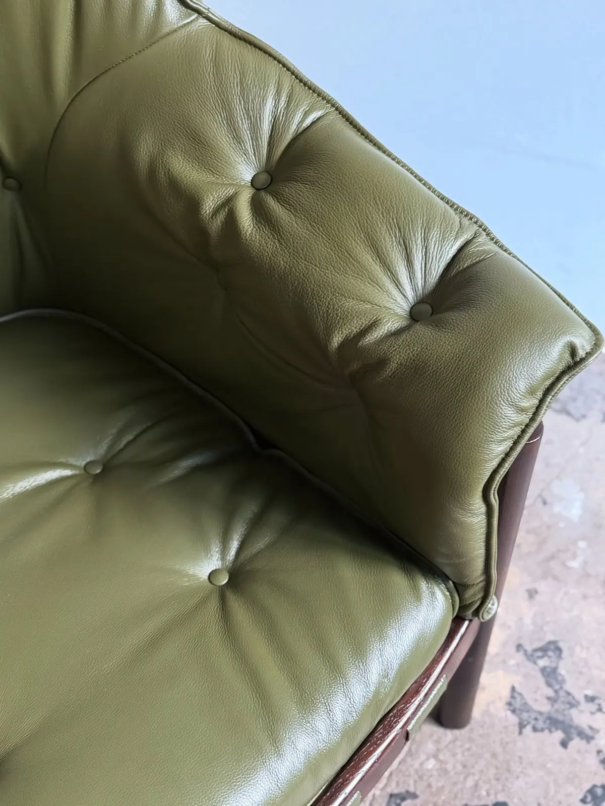 Poltrona Arne Norell, pelle verde — 9