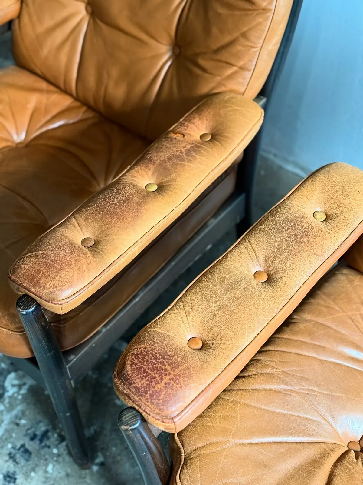 Carmen armchair, cognac leather, unrestored — 5