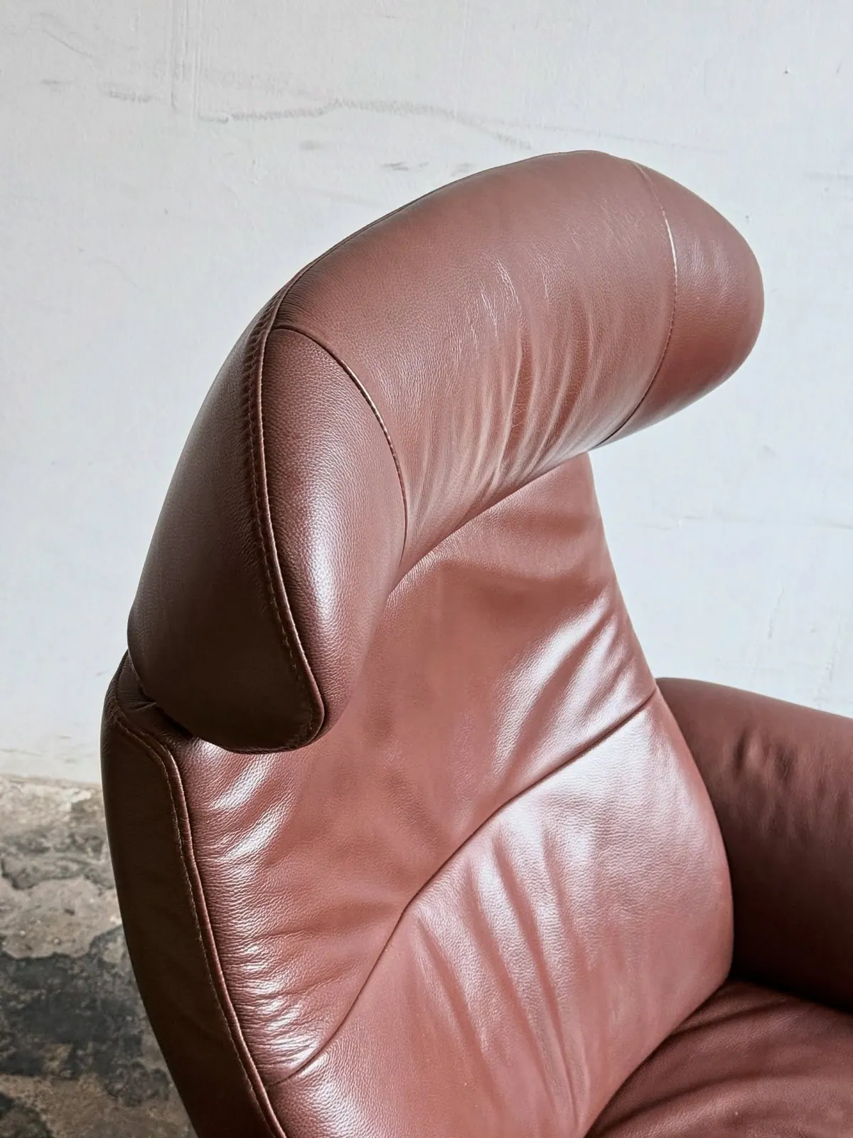Conform Timeout recliner, brown leather — 6