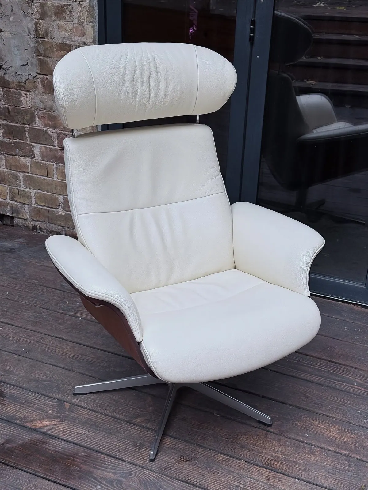 Conform Timeout Relaxsessel, Größe M, cremefarbenes Leder — 3