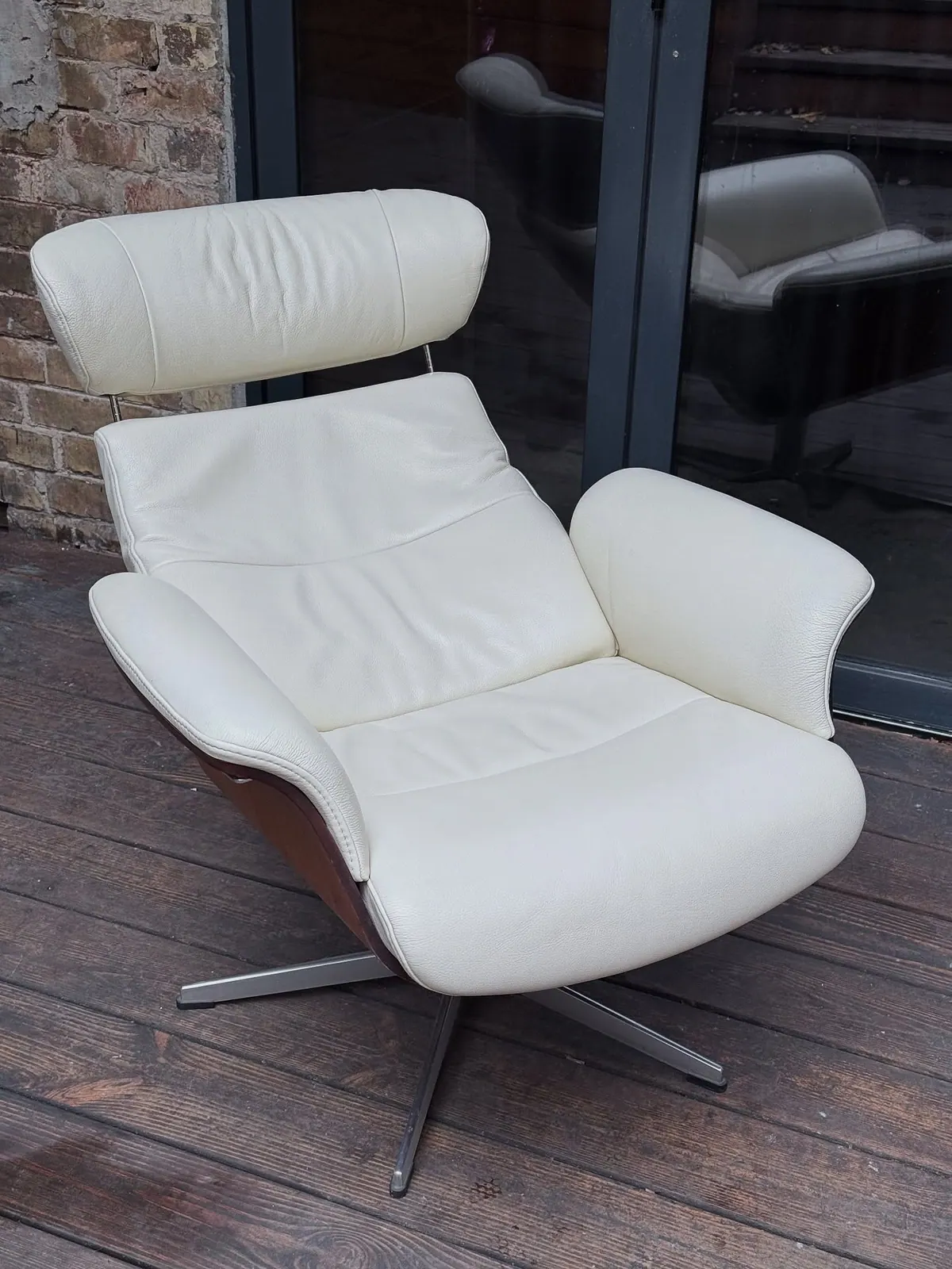 Conform Timeout Relaxsessel, Größe M, cremefarbenes Leder — 4