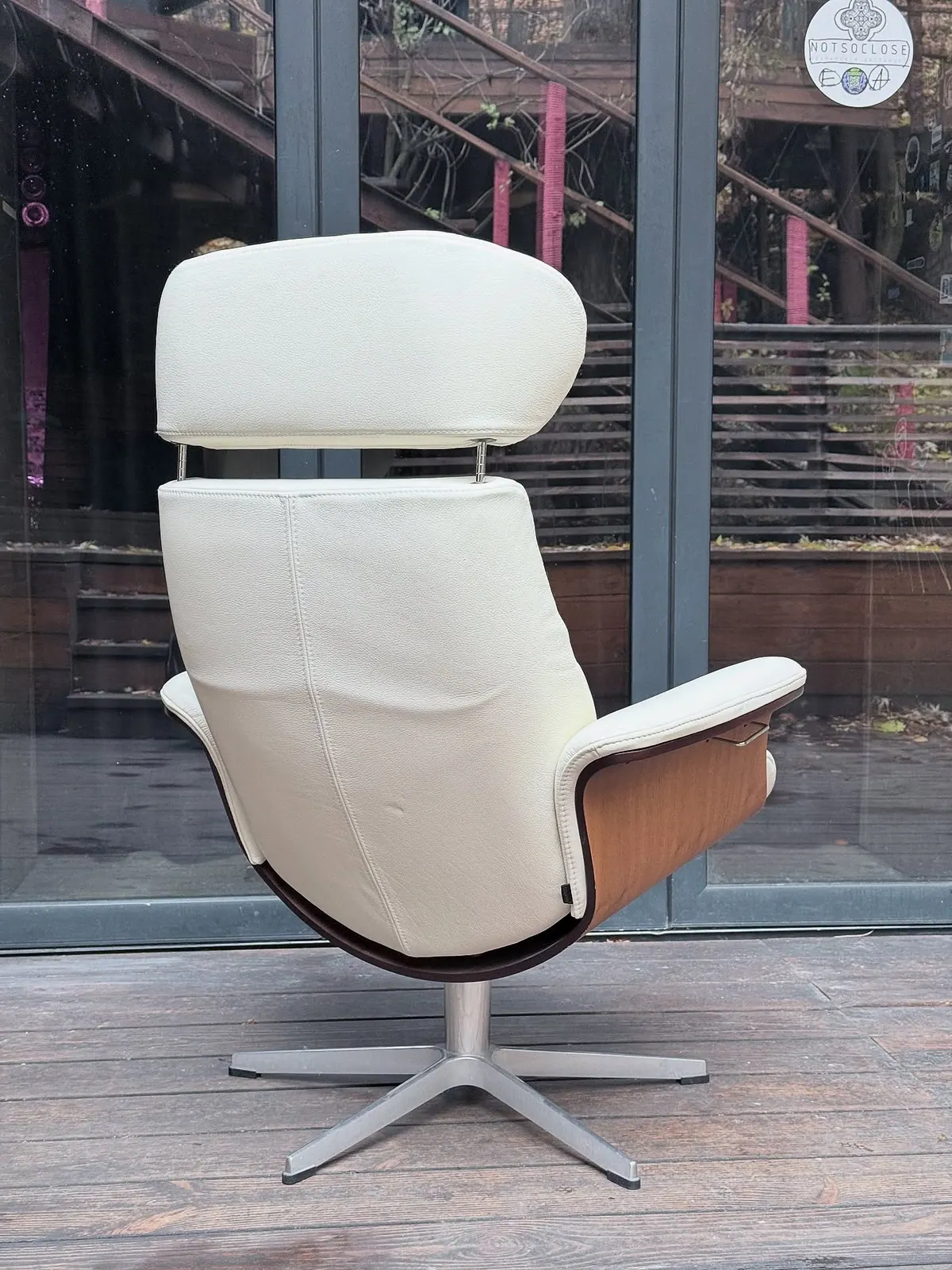 Conform Timeout Relaxsessel, Größe M, cremefarbenes Leder — 7