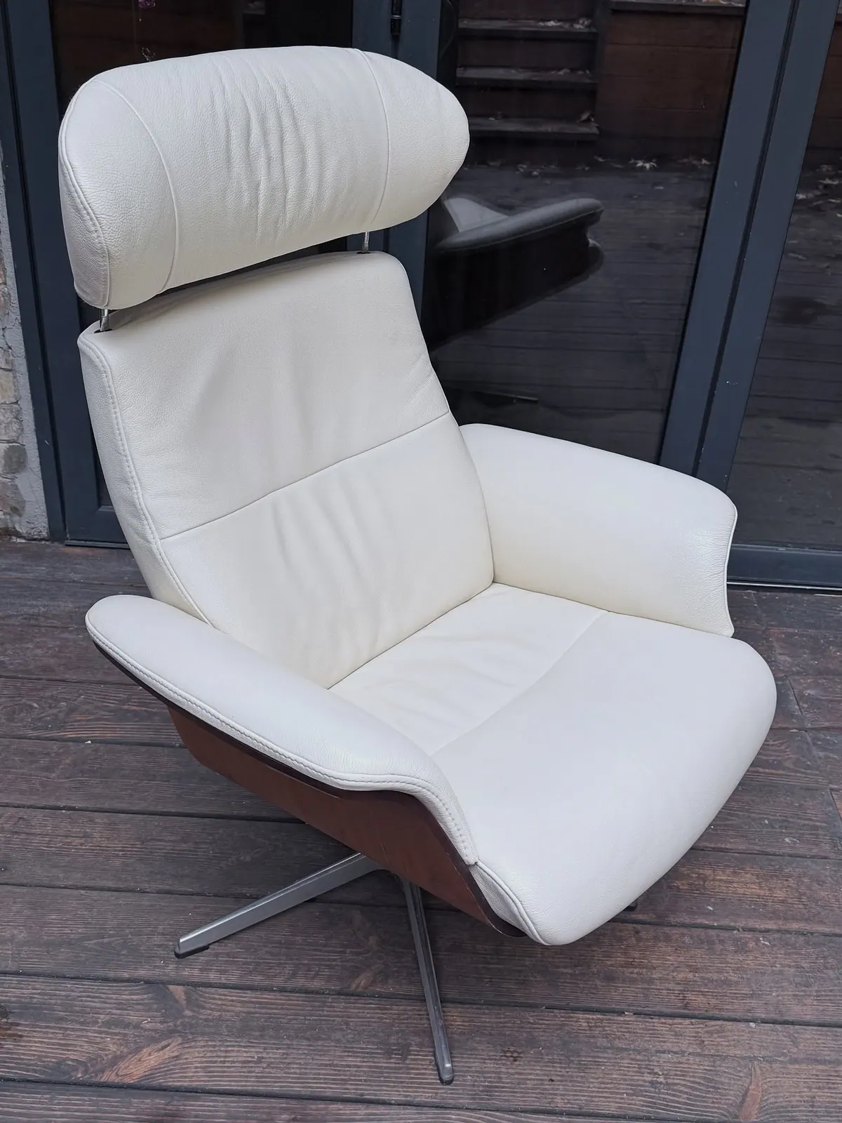 Conform Timeout Relaxsessel, Größe M, cremefarbenes Leder — 8