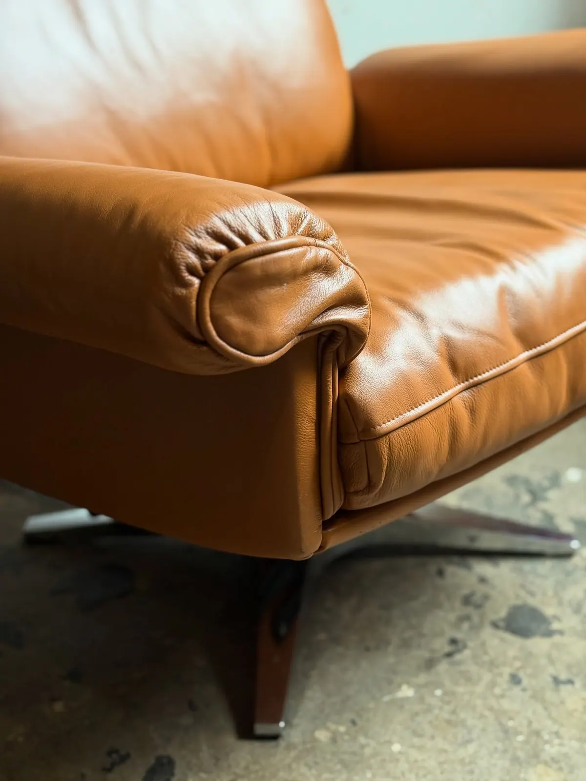 De Sede swivel armchair, caramel leather — 8