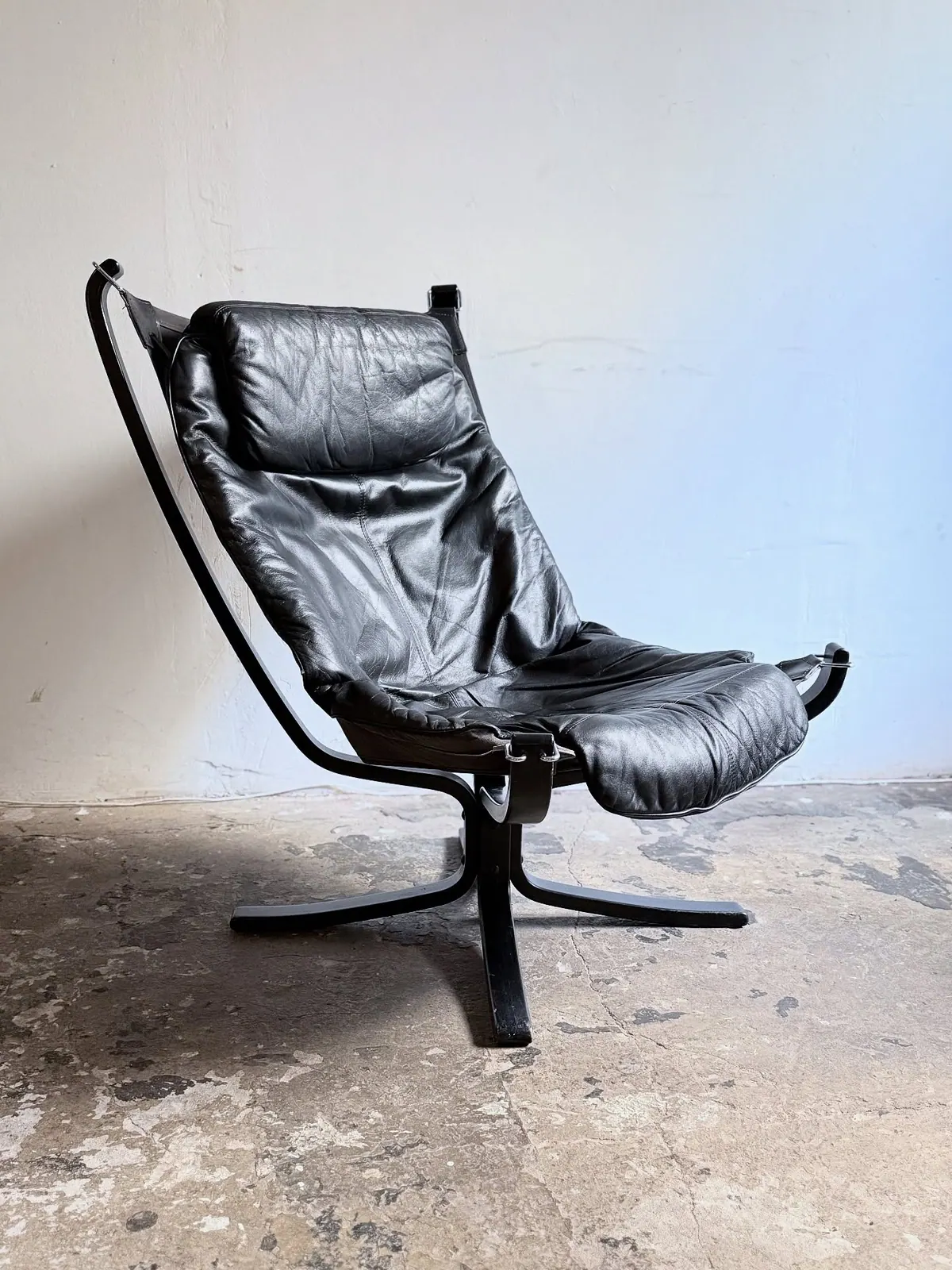 Falcon armchair by Vatne Møbler, black leather — 6