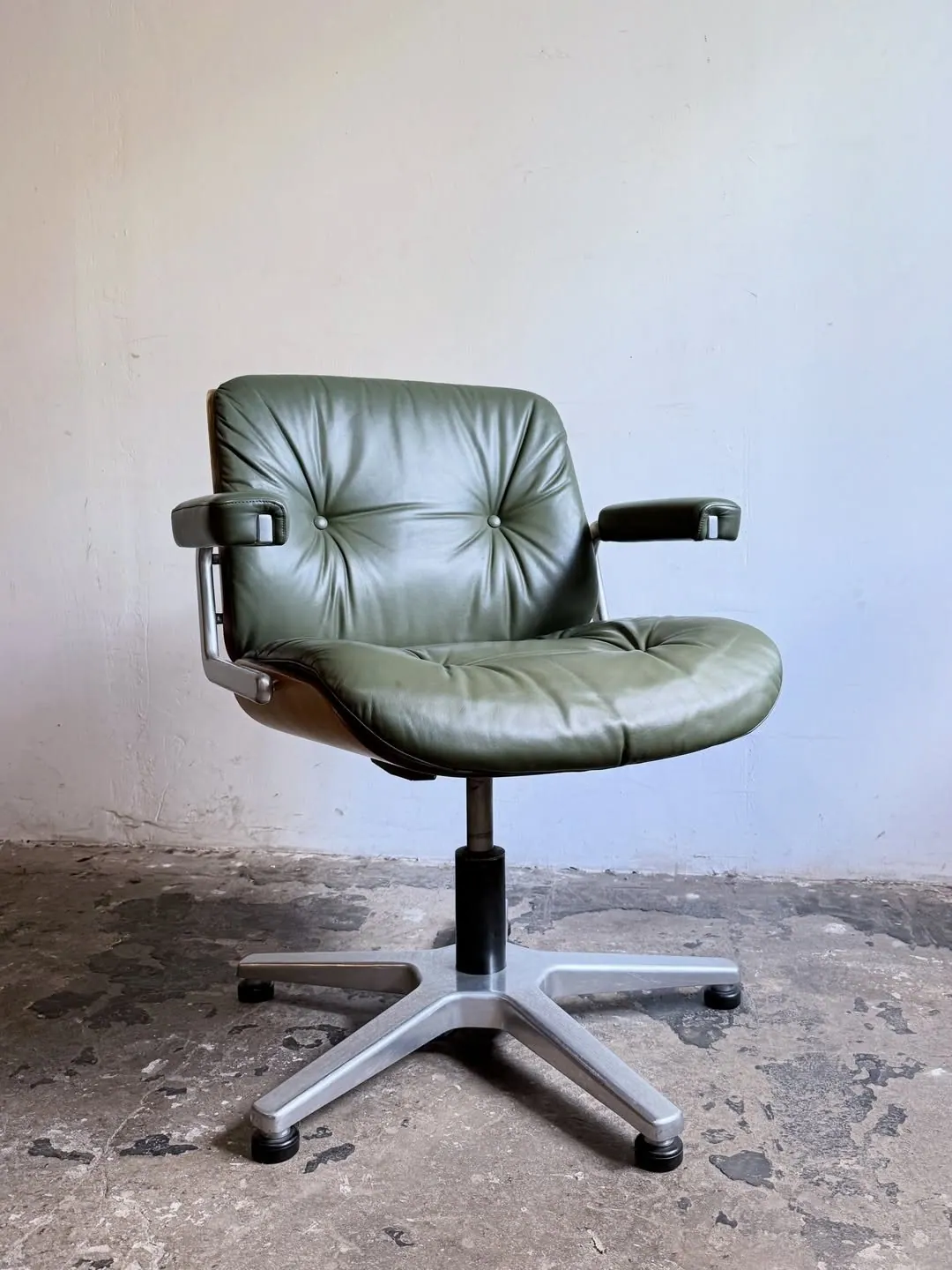 Drehstühle von Giroflex, Design Martin Stoll, Paar — 2