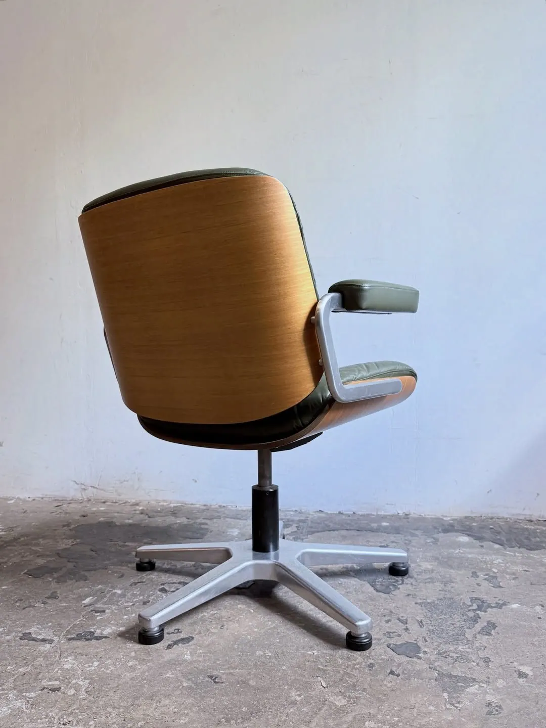 Drehstühle von Giroflex, Design Martin Stoll, Paar — 3
