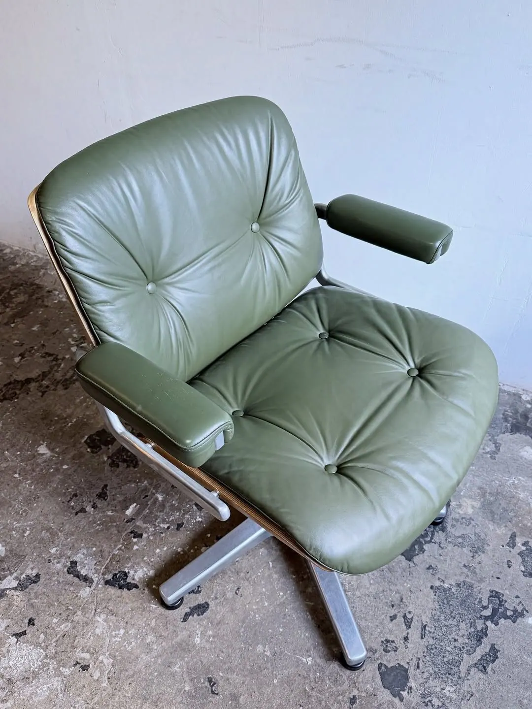 Drehstühle von Giroflex, Design Martin Stoll, Paar — 7