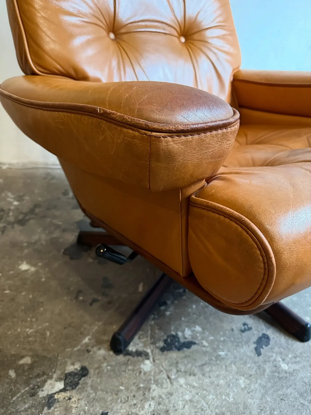 Göte Möbler Sessel, Leder in Karamell-Rotbraun — 10