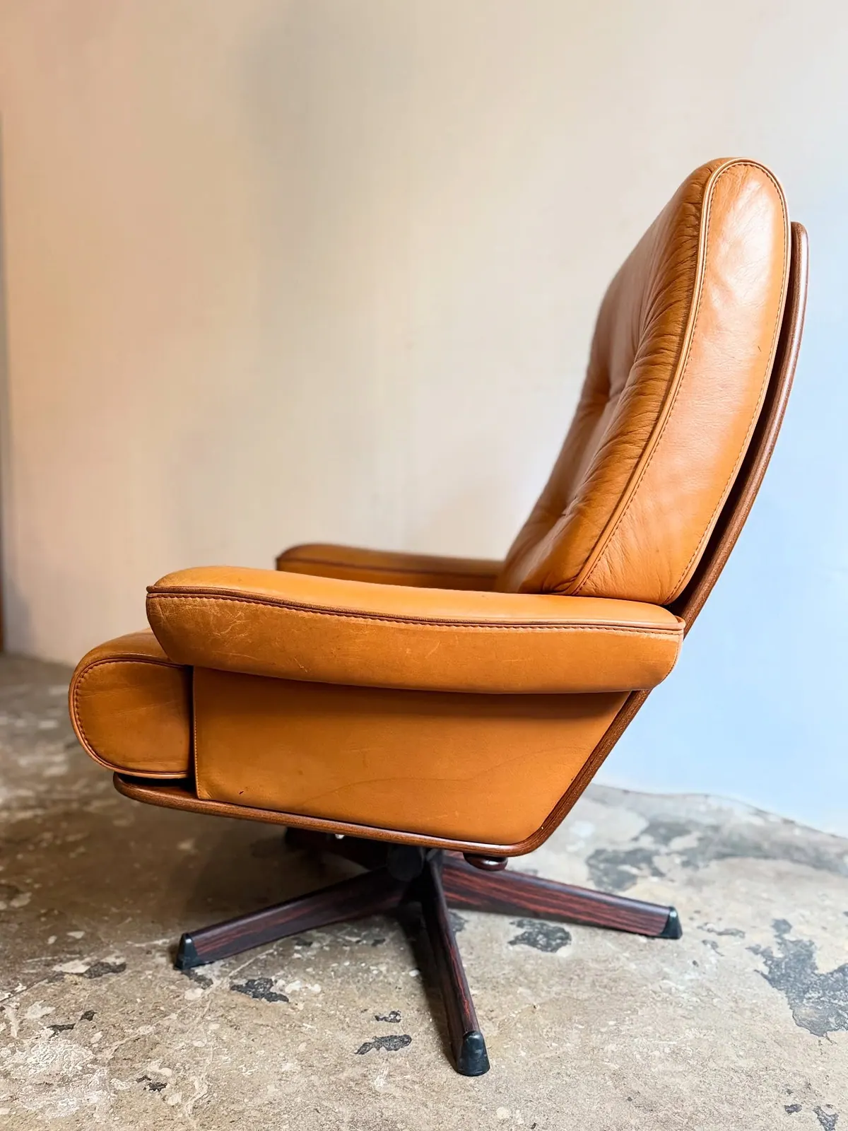 Göte Möbler Sessel, Leder in Karamell-Rotbraun — 5