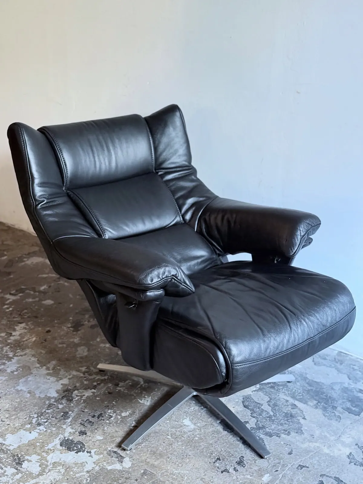 Himolla Relaxsessel, schwarzes Leder — 3