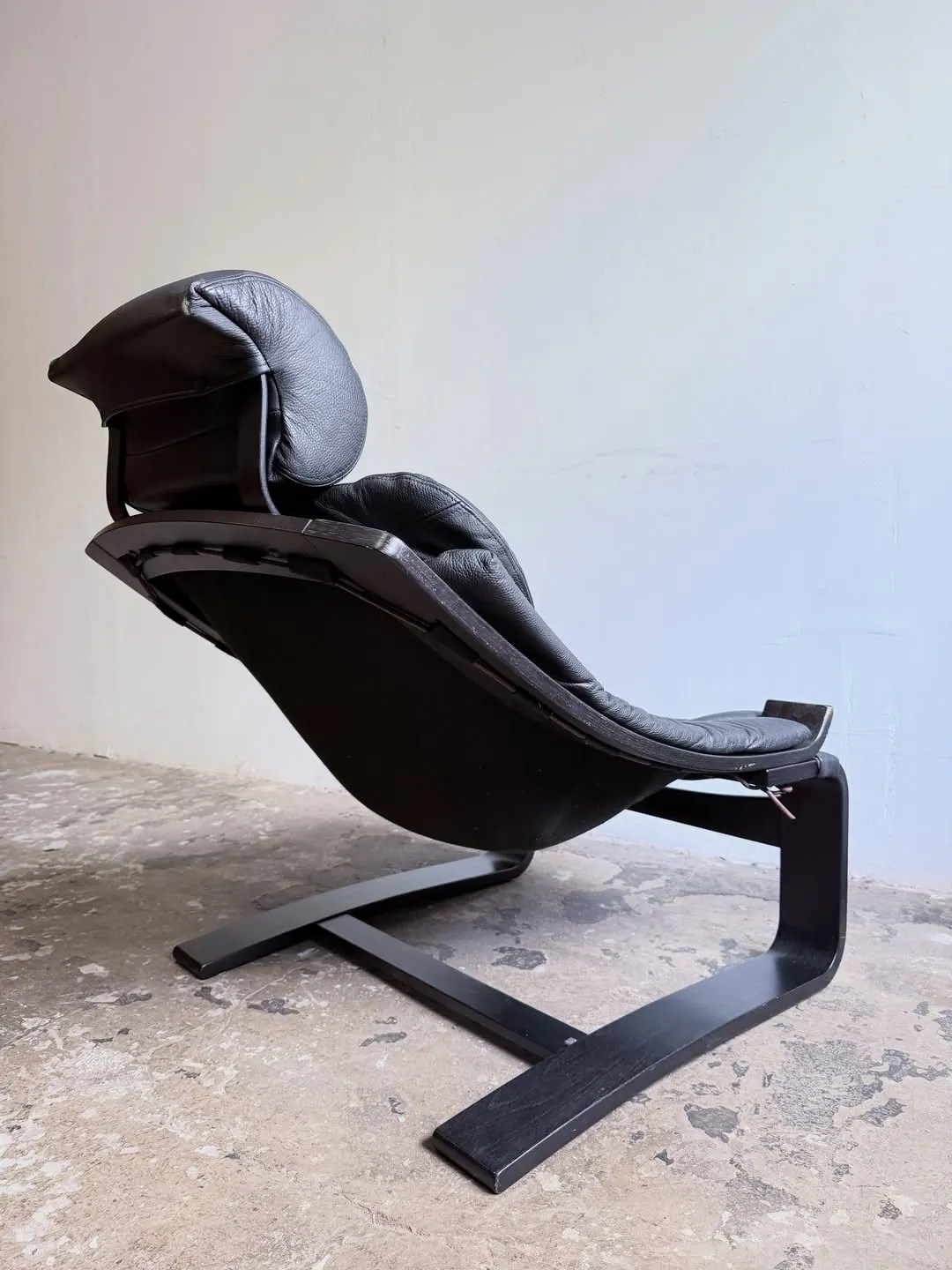 Kroken lounge chair, black leather — 2