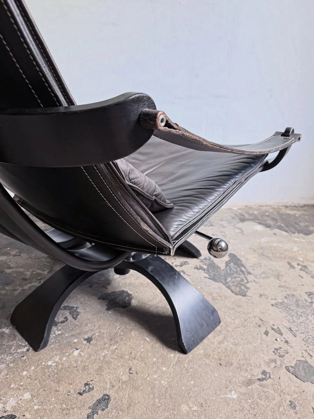 Poltrona lounge Kroken, pelle originale — 5