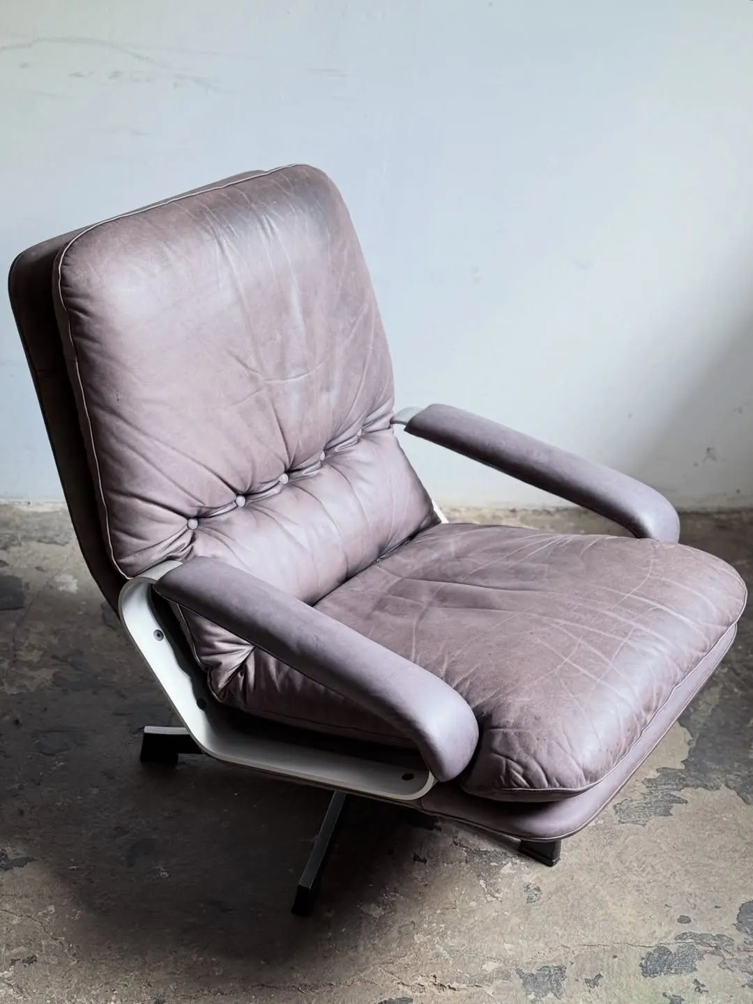 Loungesessel, Leder in Altrosa-Grau — 4