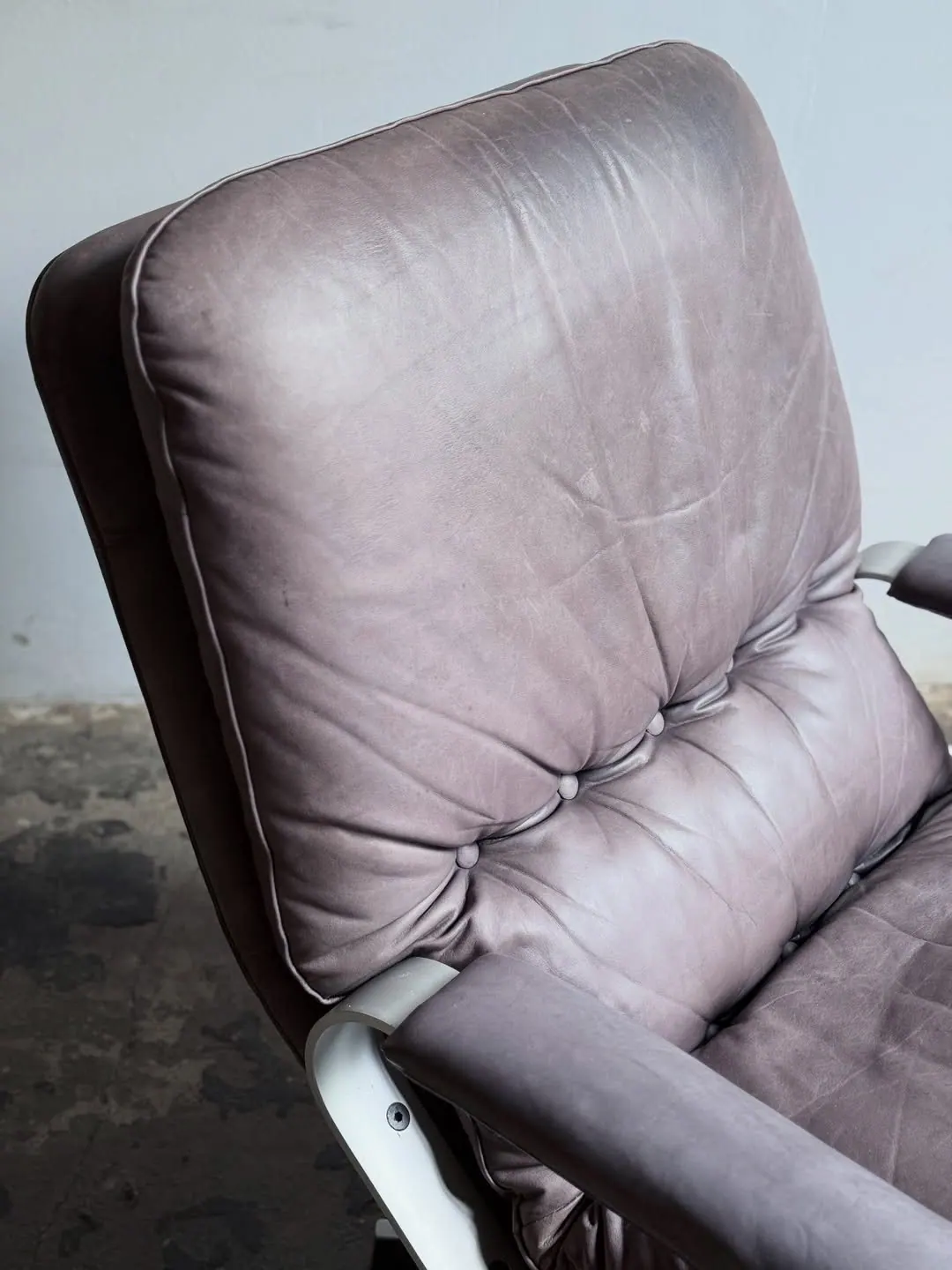 Loungesessel, Leder in Altrosa-Grau — 6