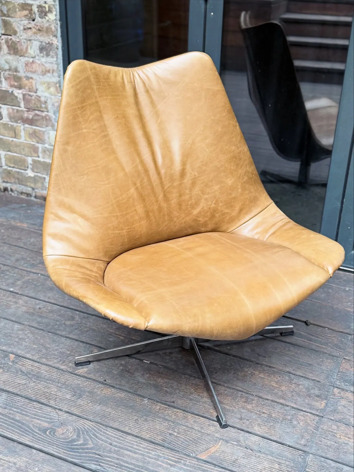 Montréal '67 Pavilion Chair, cuir caramel — 8