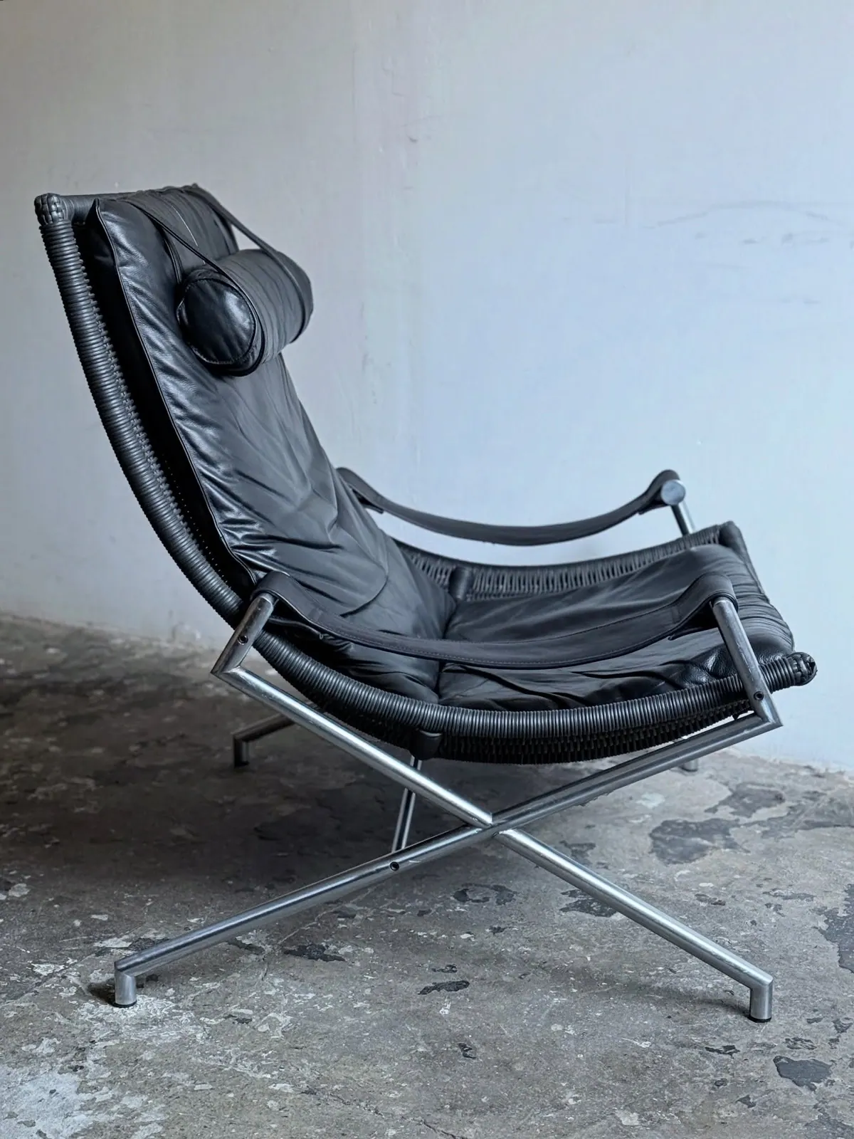 DES2021 sling lounge chair by Gerard van den Berg — 7