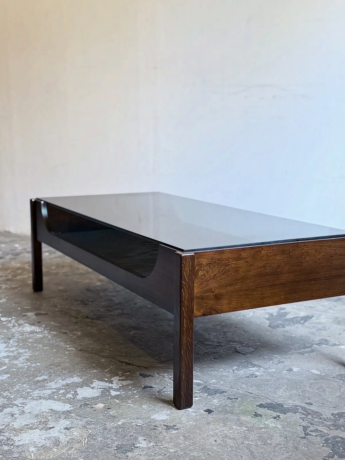 Tavolino in palissandro con piano in vetro — 6
