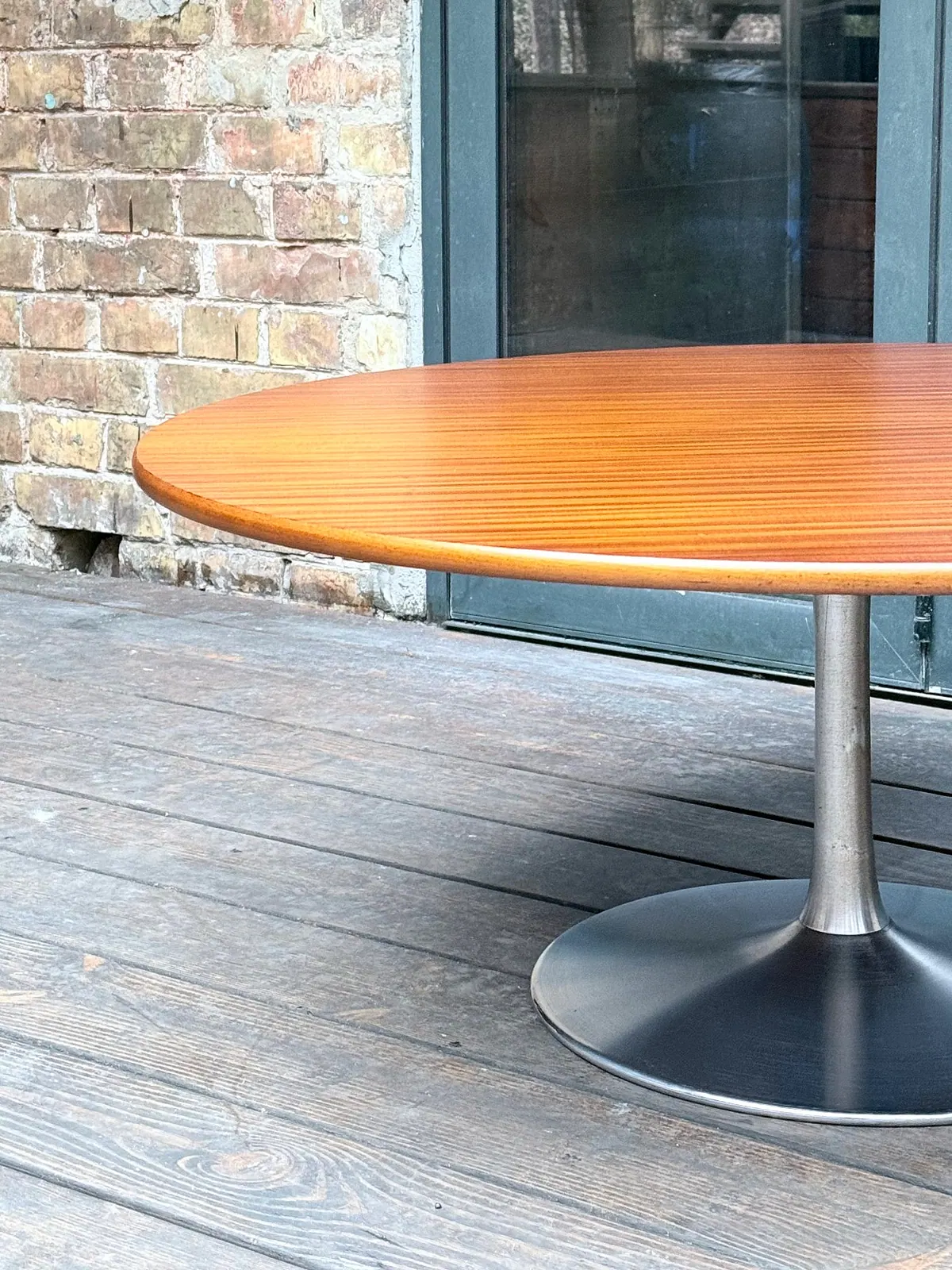Table basse pied tulipe, style Maurice Burke — 3